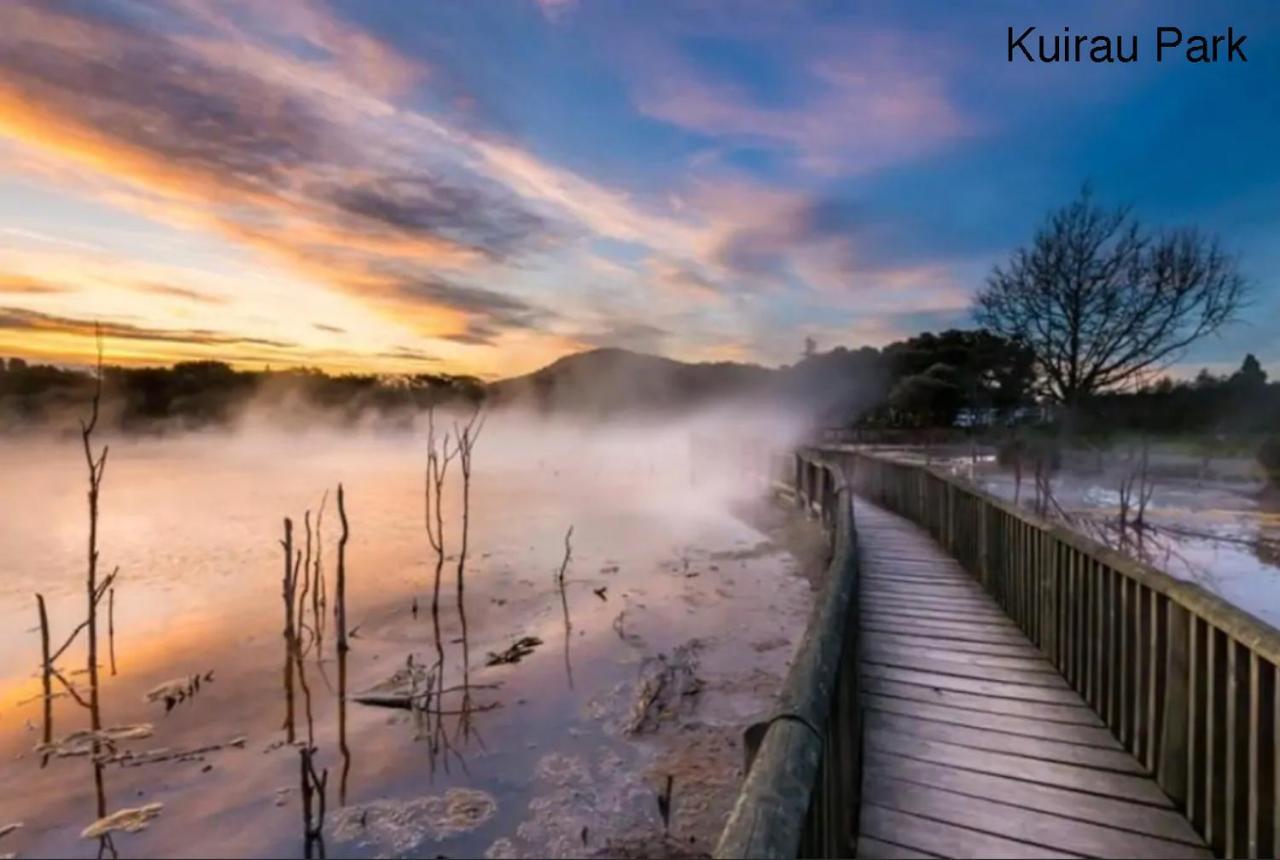 Water'S Edge City Retreat Rotorua Dış mekan fotoğraf